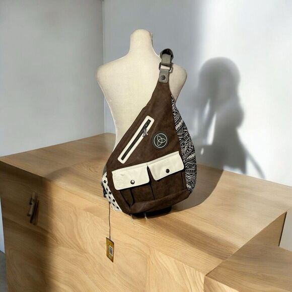 The Walking Dead - Michonne Faux Leather Sling Bag NWT - Picture 1 of 16